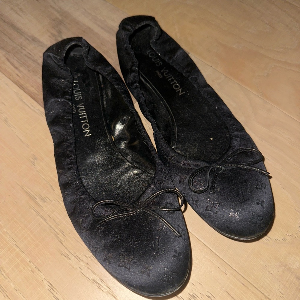 Louis Vuitton Black Women's Ballet Flats